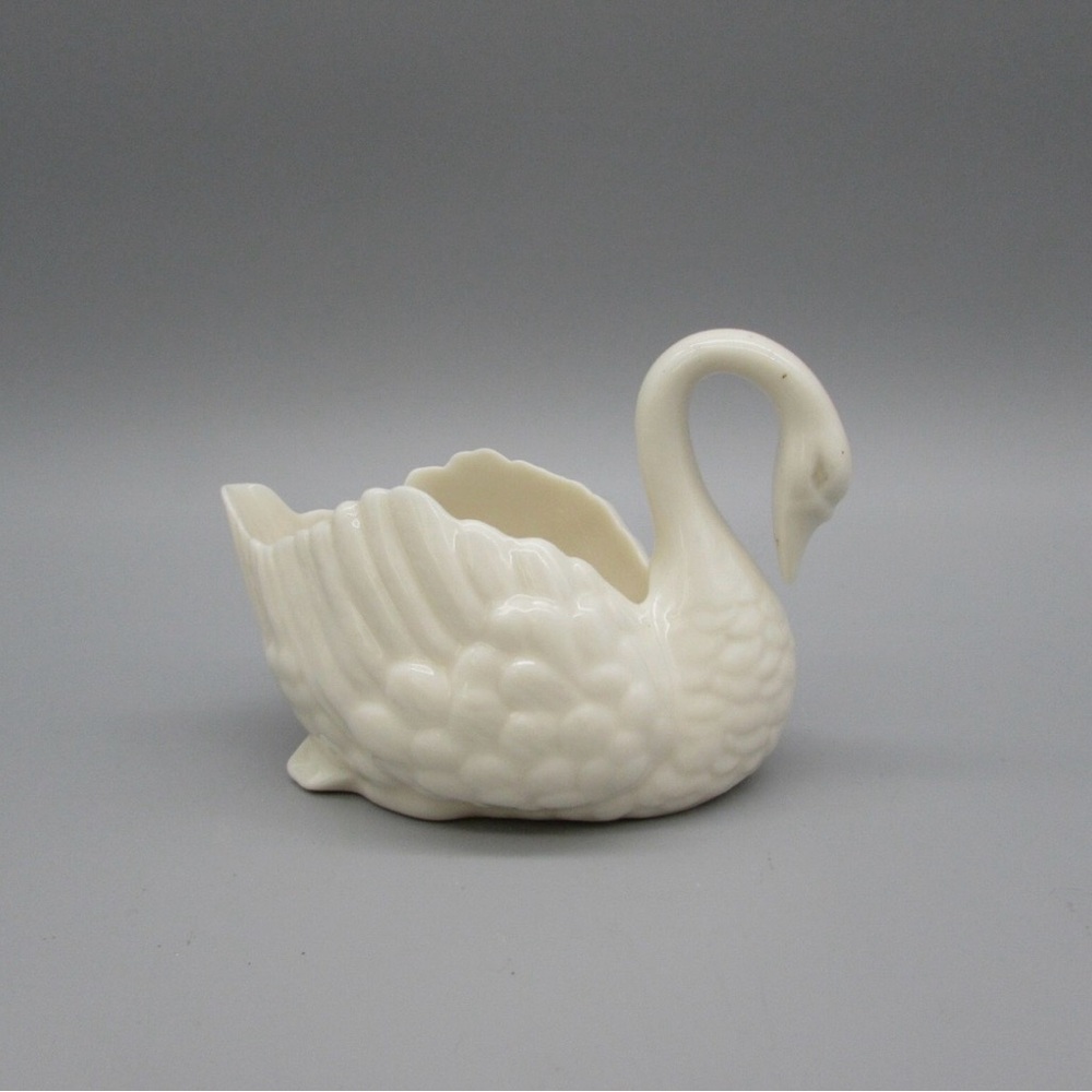 Lenox Cream Swan Figurines